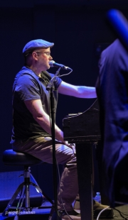 Dueling Pianos @ SHOWROOM | Photos By Paige Lenahan